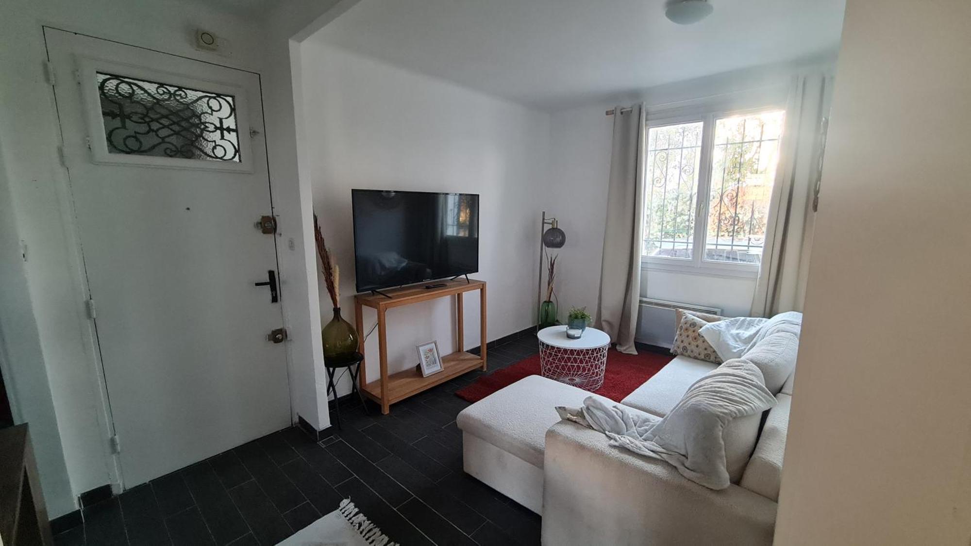 Les Lilas Marignane Extérieur photo